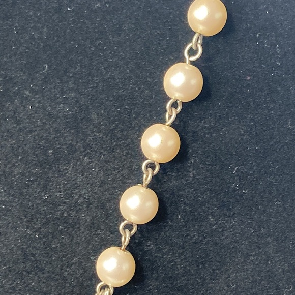 20" Antiqued Finish Silver Tone Flower Necklace Statement Piece - Picture 8 of 11